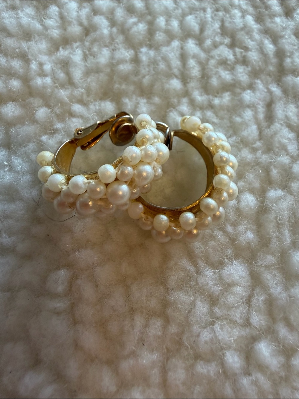 Vintage Faux Pearl Cluster Clip On Hoop Earrings Gold Tone Wedding Mid Century